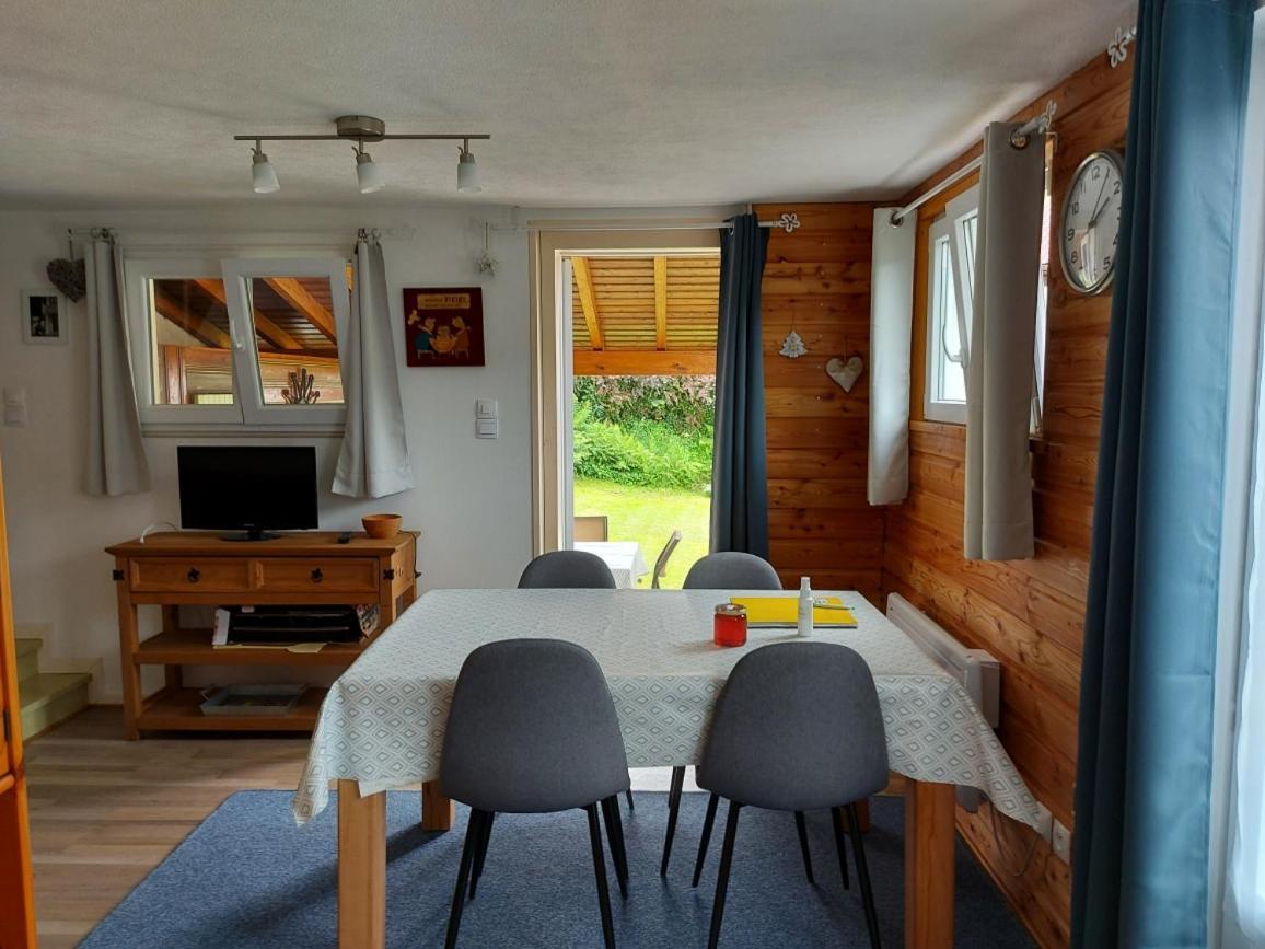 La Petite Maison Gite 2 Etoiles Ла-Бресс Экстерьер фото